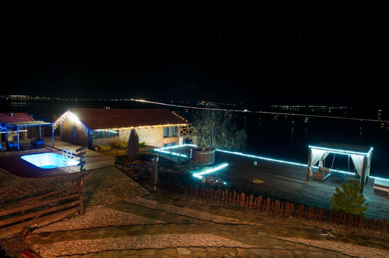 Chervona Kalyna Cottage Odesa Exterior photo