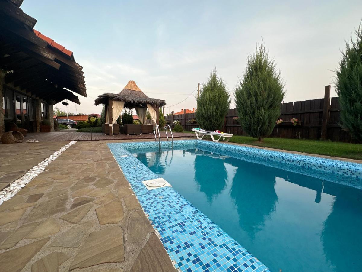 Chervona Kalyna Cottage Odesa Exterior photo