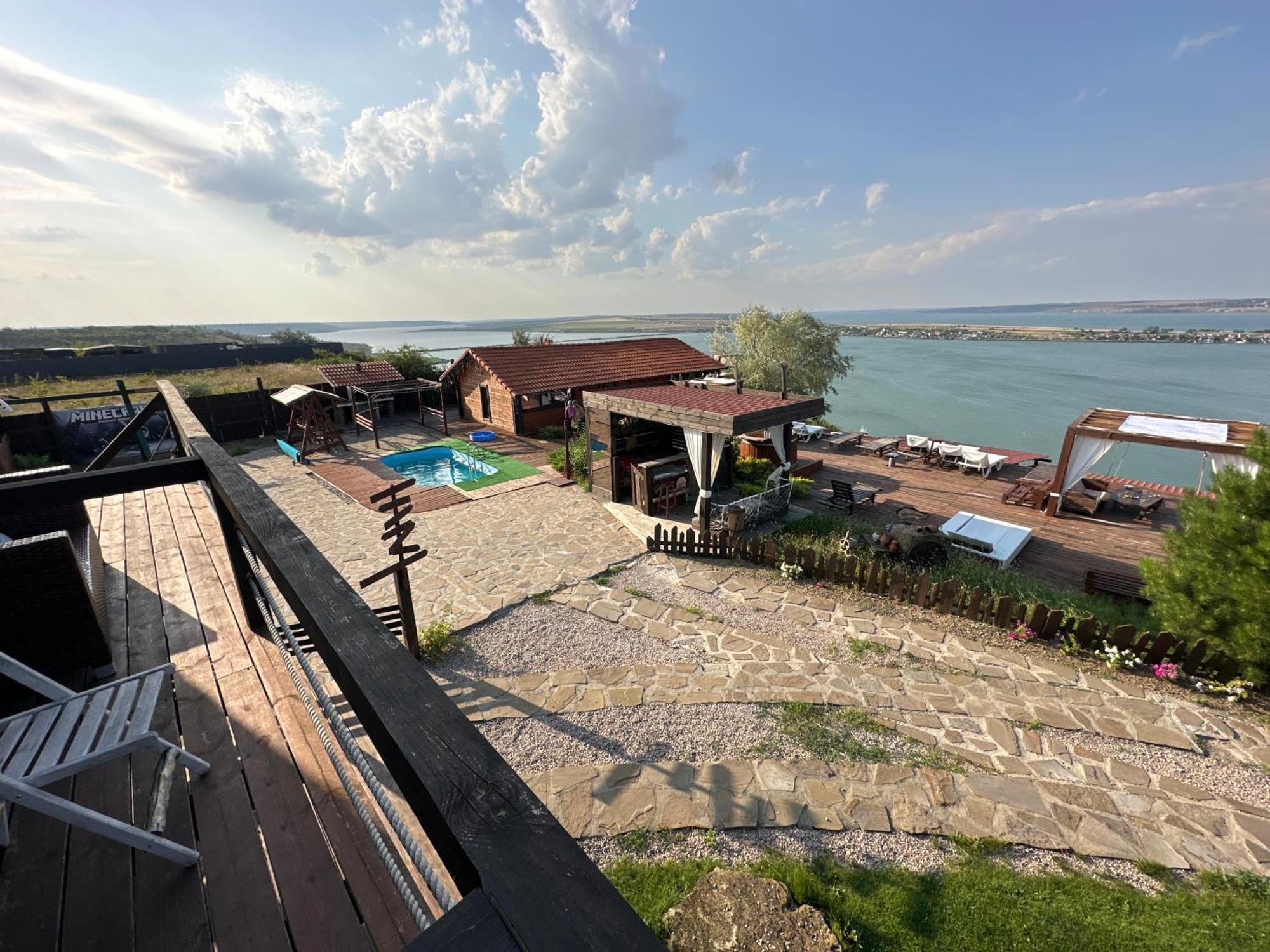 Chervona Kalyna Cottage Odesa Exterior photo