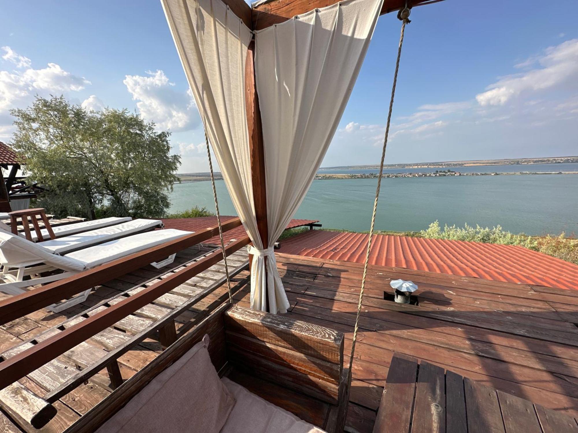Chervona Kalyna Cottage Odesa Exterior photo